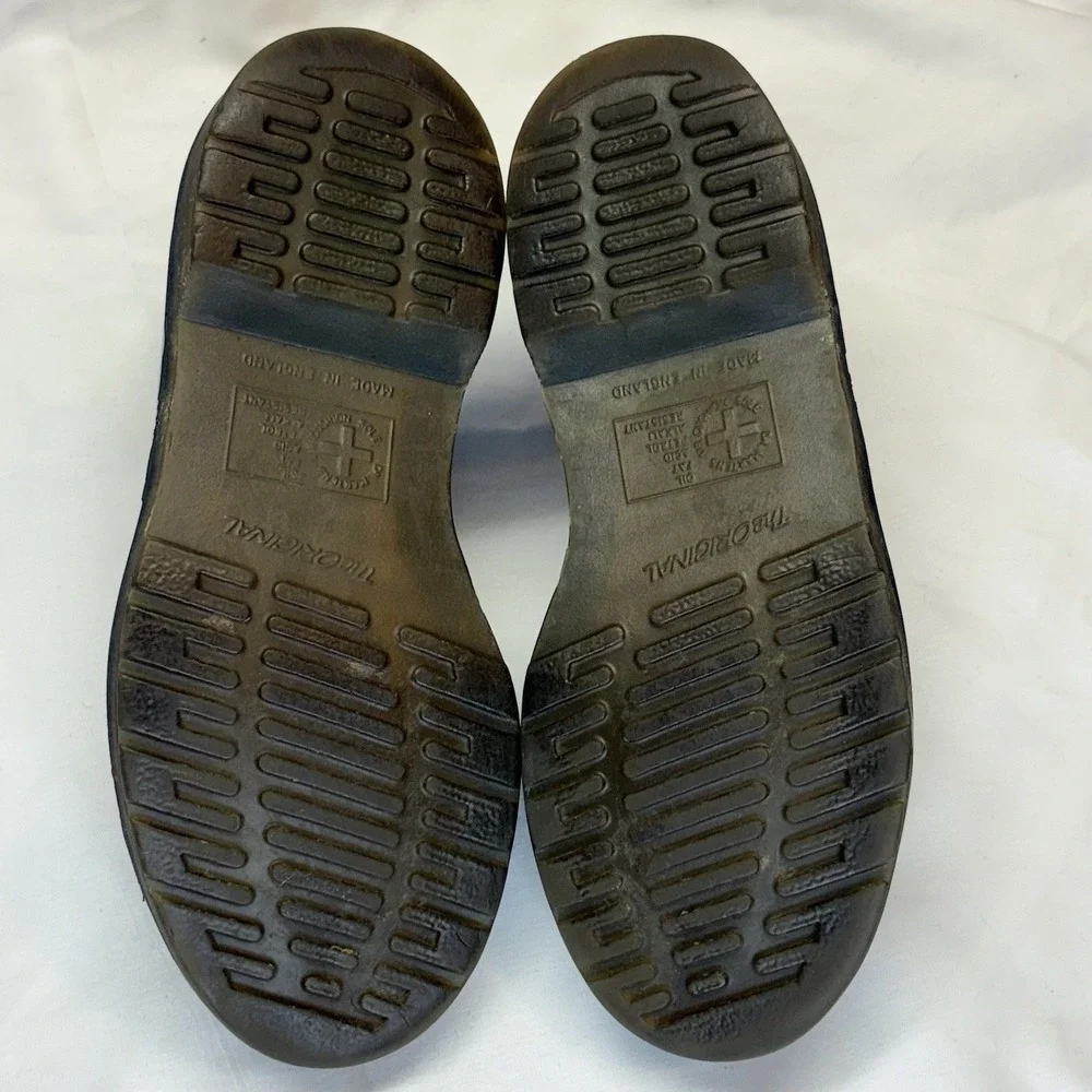 Dr. Martens excellent preowned